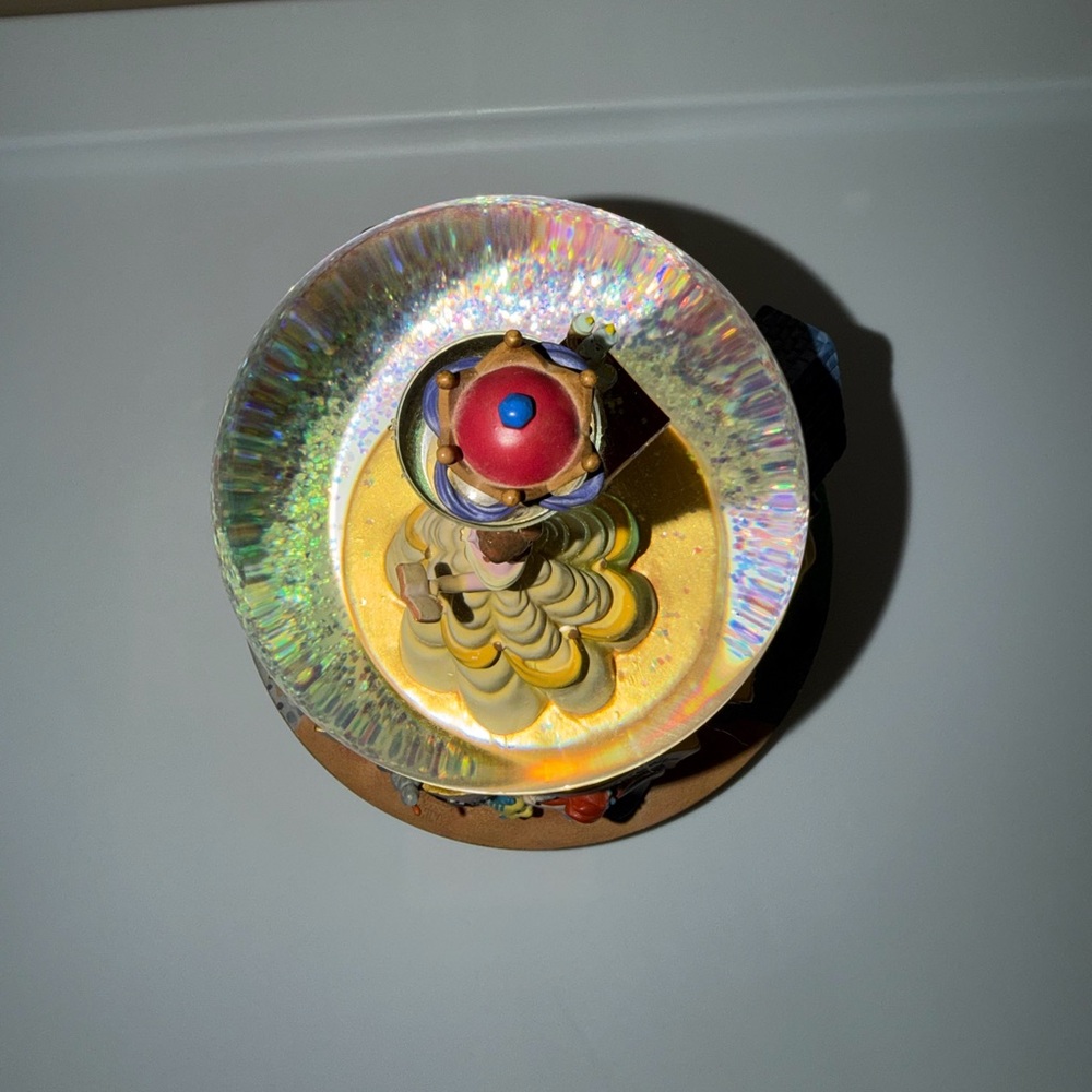 Collectible 2001 Vintage Disney Multi-Princess Storybook Snowglobe - Picture 6 of 6